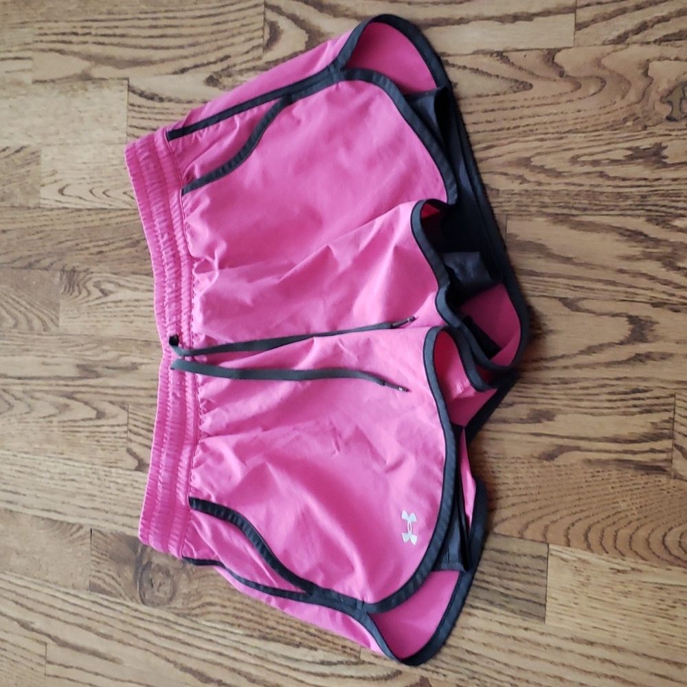 (S) Under Armour HeatGear Lined Activewear Shorts Running